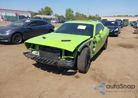 2015 Dodge Challenger R/T Plus z USA, uszkodzony, nr VIN 2C3CDZBT3FH839887